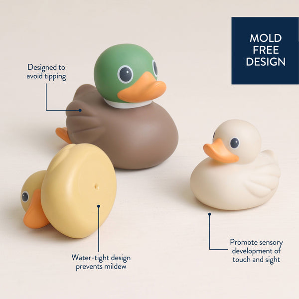 Itzy Ducky Family™ - Bath + Water Table Toys