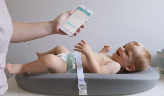 Hatch Grow Smart Changing Pad & Scale Grey