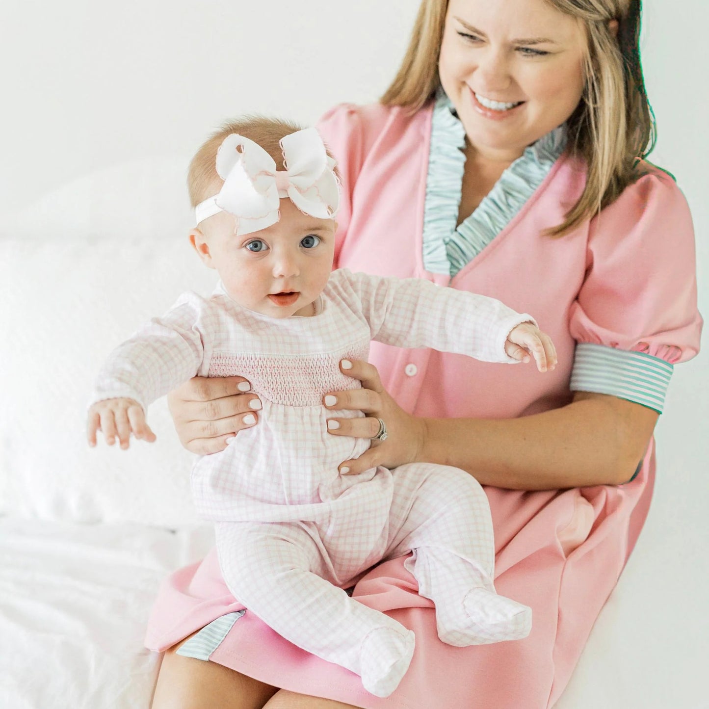 Peek-A-Boo Wishes Smocked Footie - Pink