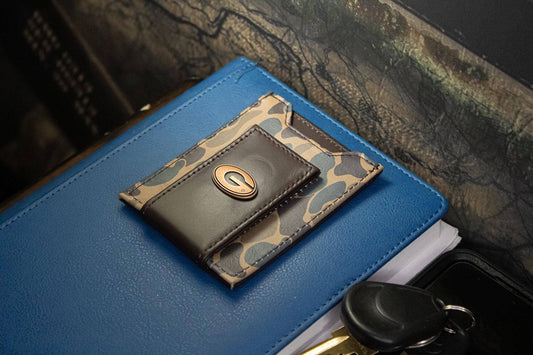Georgia Bulldogs Men's Magnetic Front Pocket Old School Camo Leather Wallet