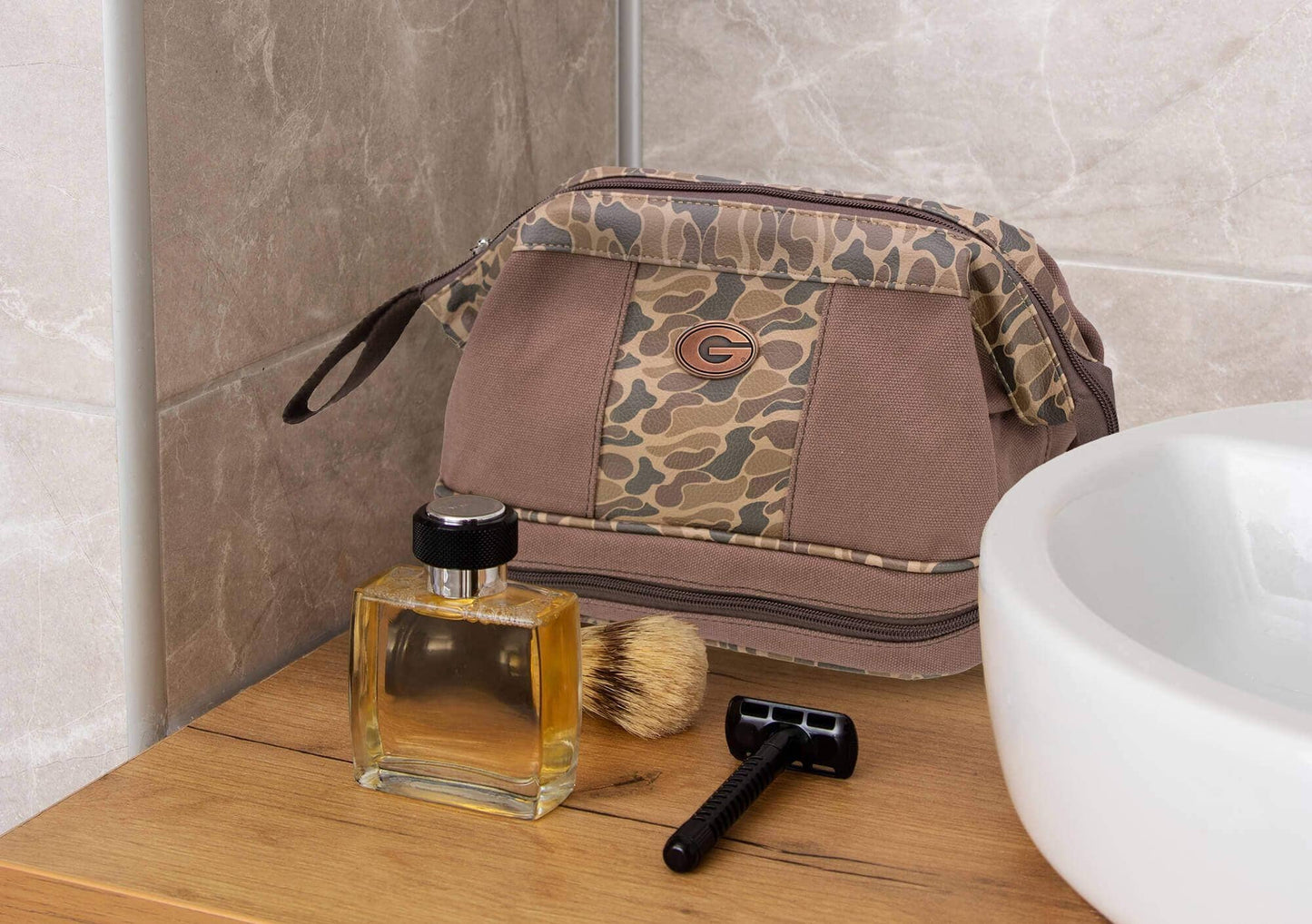 Georgia Bulldogs Camo Canvas Toiletry Bag