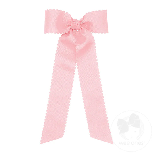 Medium Grosgrain Bow Scalloped Edge with Streamer Tails - Light Pink